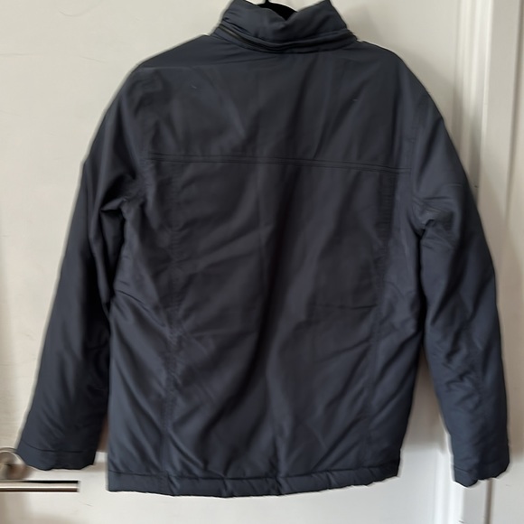Everlane Men’s Renew Short Parka - Picture 8 of 10
